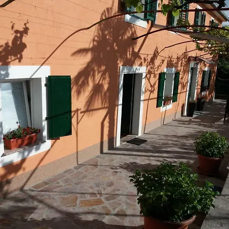 Pev Opatija, Large, Quiet Location, 500m From Sea Apartament